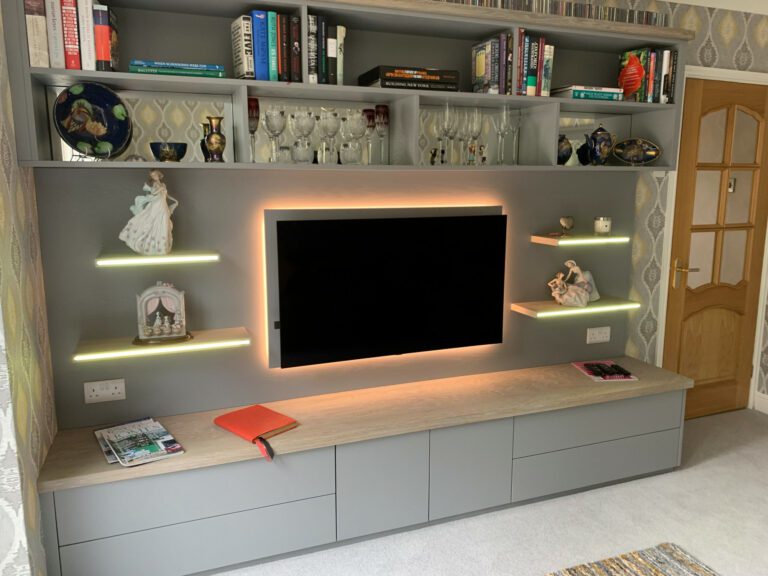 Lounge media wall units